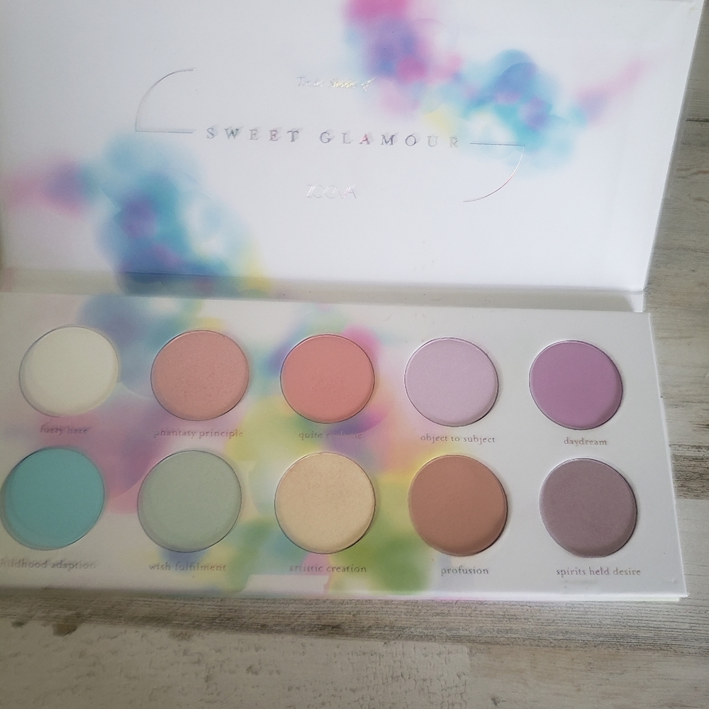 Zoeva sweet glamour palette